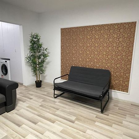 Grove Apartment Buzău Dış mekan fotoğraf