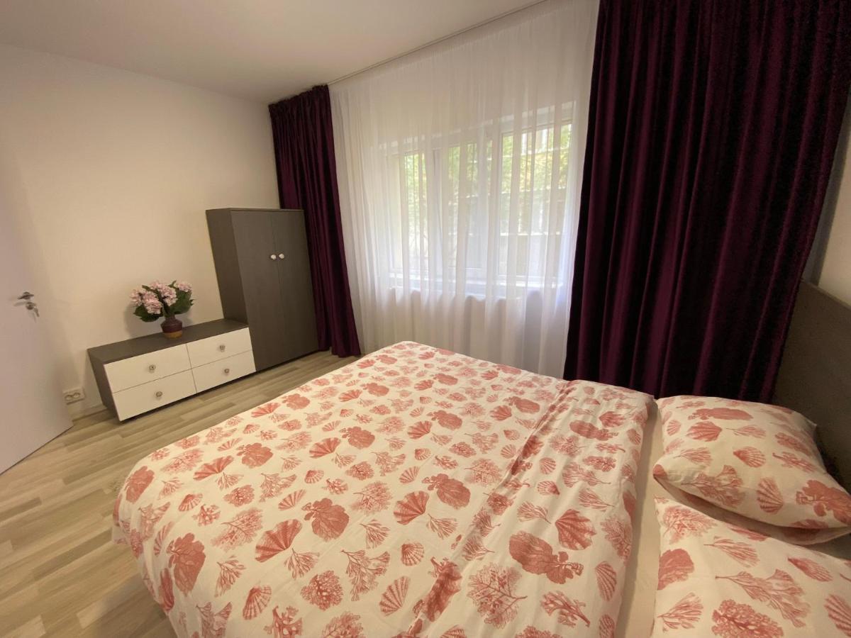 Grove Apartment Buzău Dış mekan fotoğraf