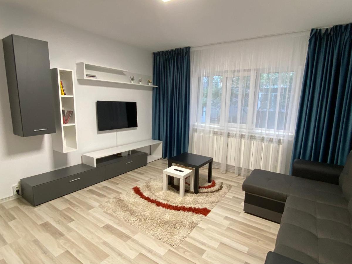 Grove Apartment Buzău Dış mekan fotoğraf
